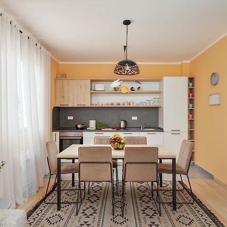 Premium-Designed Apartments Тиват Екстер'єр фото