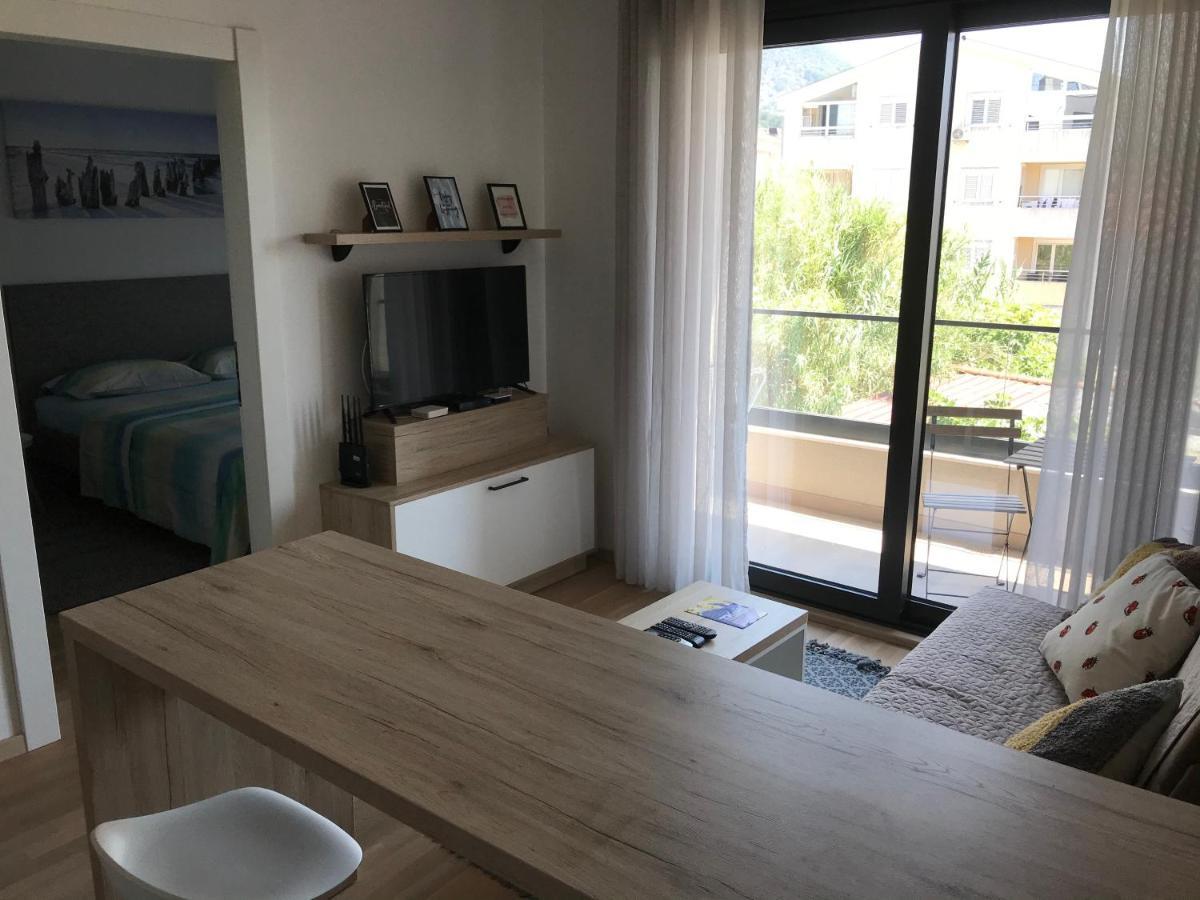 Premium-Designed Apartments Тиват Екстер'єр фото