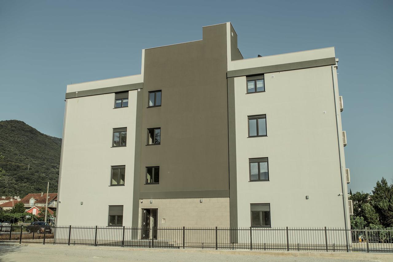 Premium-Designed Apartments Тиват Екстер'єр фото