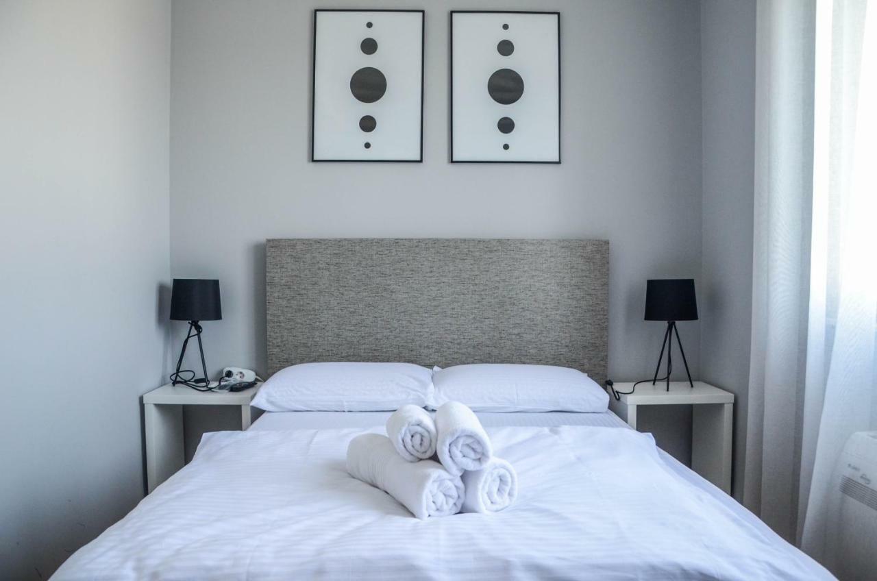 Premium-Designed Apartments Тиват Екстер'єр фото