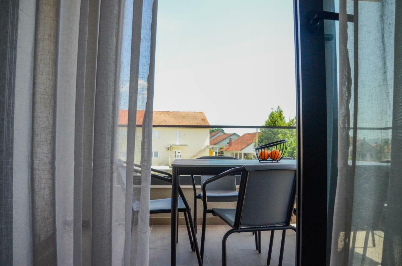 Premium-Designed Apartments Тиват Екстер'єр фото