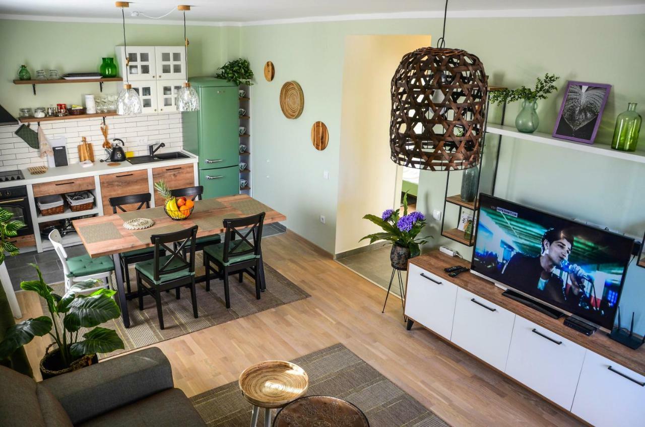 Premium-Designed Apartments Тиват Екстер'єр фото